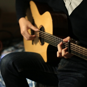 男女亲吻性视频
